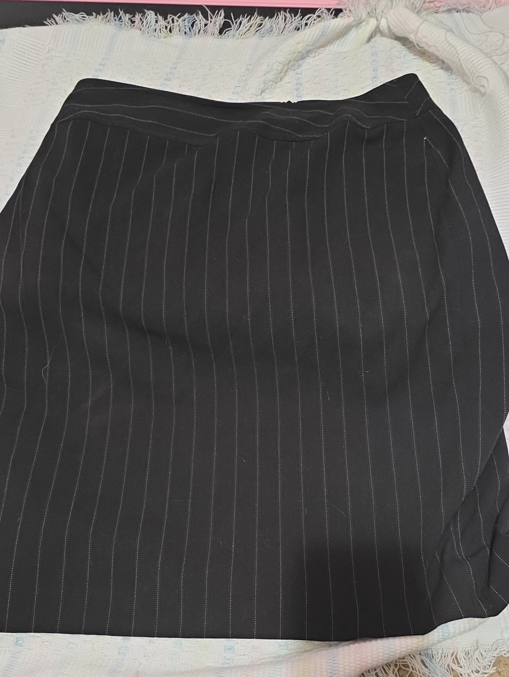 Worthington Black Pinstripe Pencil Skirt, Sz 6